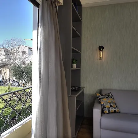 Daire Dl-hospitality@adrianou 7 *